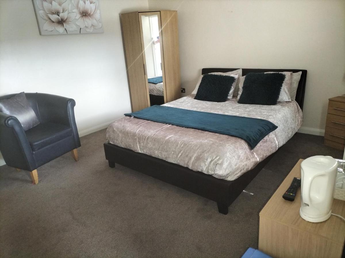 The New Accommodation Free Complementary Breakfast Tibshelf Екстер'єр фото
