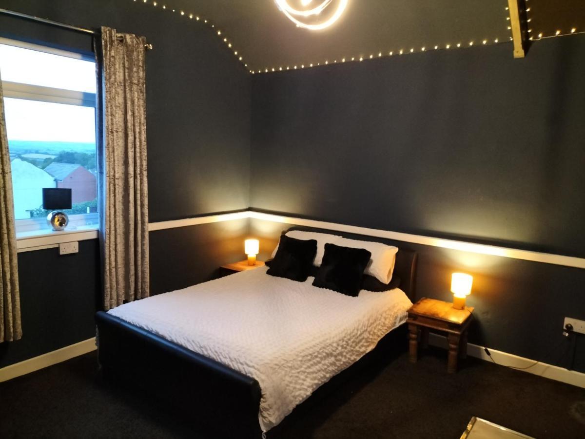 The New Accommodation Free Complementary Breakfast Tibshelf Екстер'єр фото
